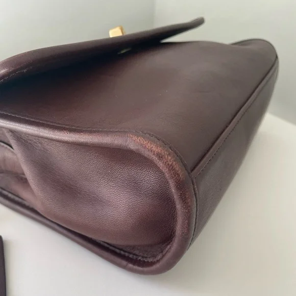 Vintage Coach Court Crossbody | 9870 - Brown Leather - Picture 9 of 16